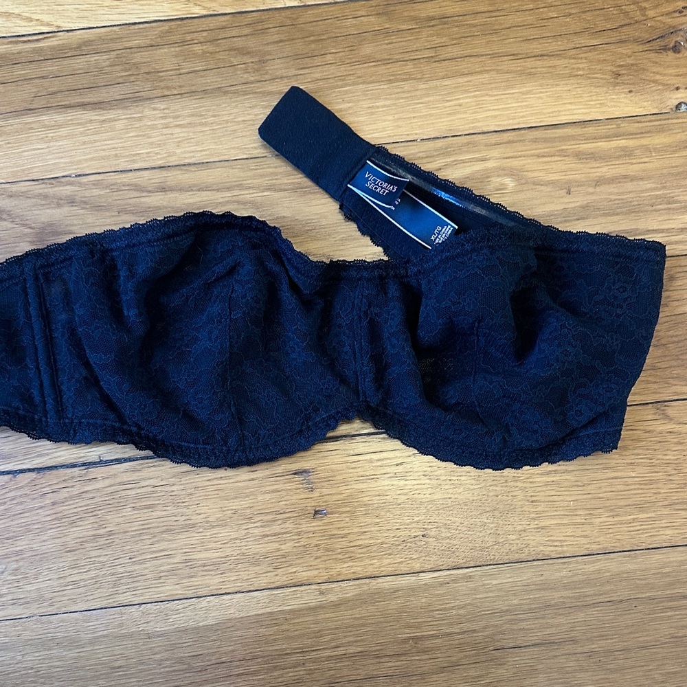 Victoria's Secret Sheet Black Lace Bandeau Bra